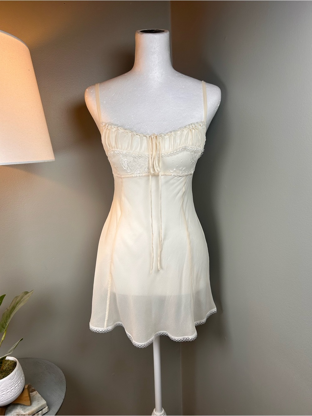 Victoria's Secret Y2K 100% Silk Lace
Slip Dress XS